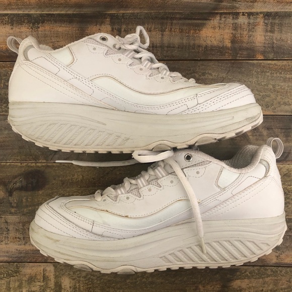 skechers womens white leather sneakers